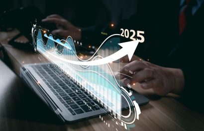 2025 business growth, Planning, opportunity, challenge and business strategy in new year, Marketing plan continue to increase return. Development to success and motivation in 2025.